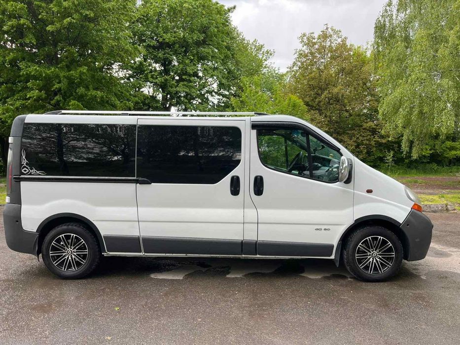 Renault Traffic пасажир