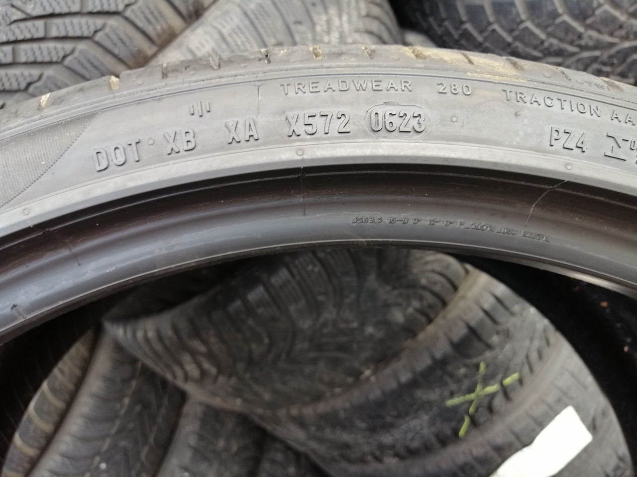 285/30ZR22 101Y Pirelli P Zero AO PNCS