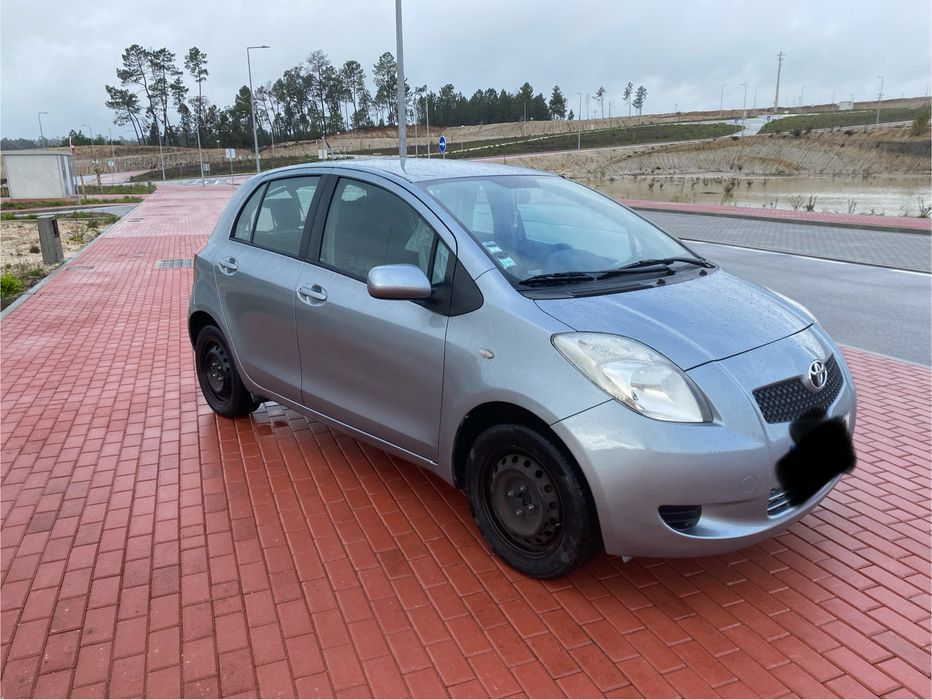 Toyota Yaris 1000cc