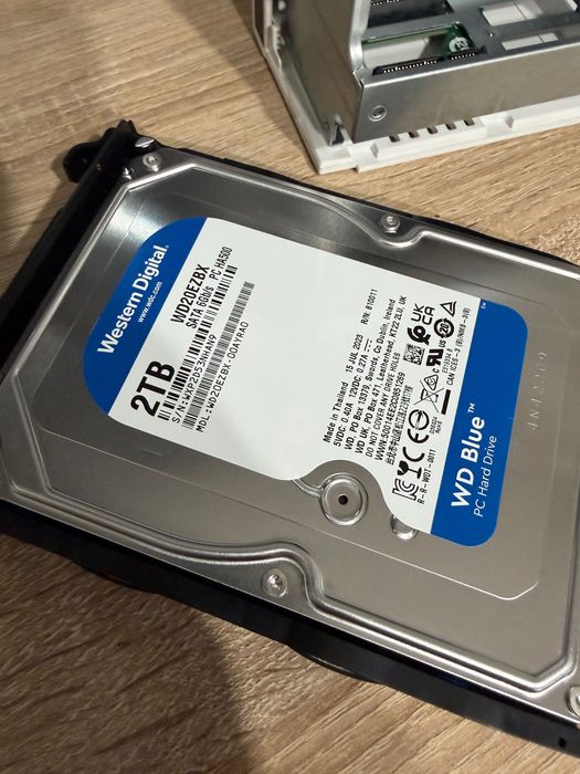 Serwer dysk sieciowy plików QNAP TS-233 Dysk 2T