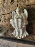 Porcelanowa kropielnica Anioł Aniołek