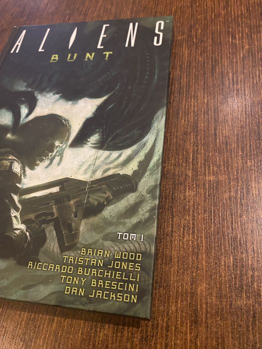 Komiks Aliens Bunt tom 1