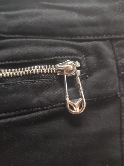 Spodnie Guess 27  rozmiar S Skinny jak nowe