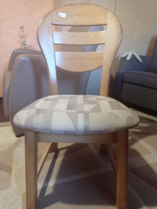 Стільці  для гостьової