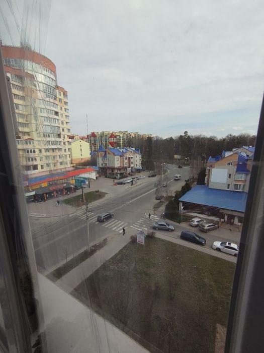 Продається чудова 4кімнатна квартира на Поділлі.