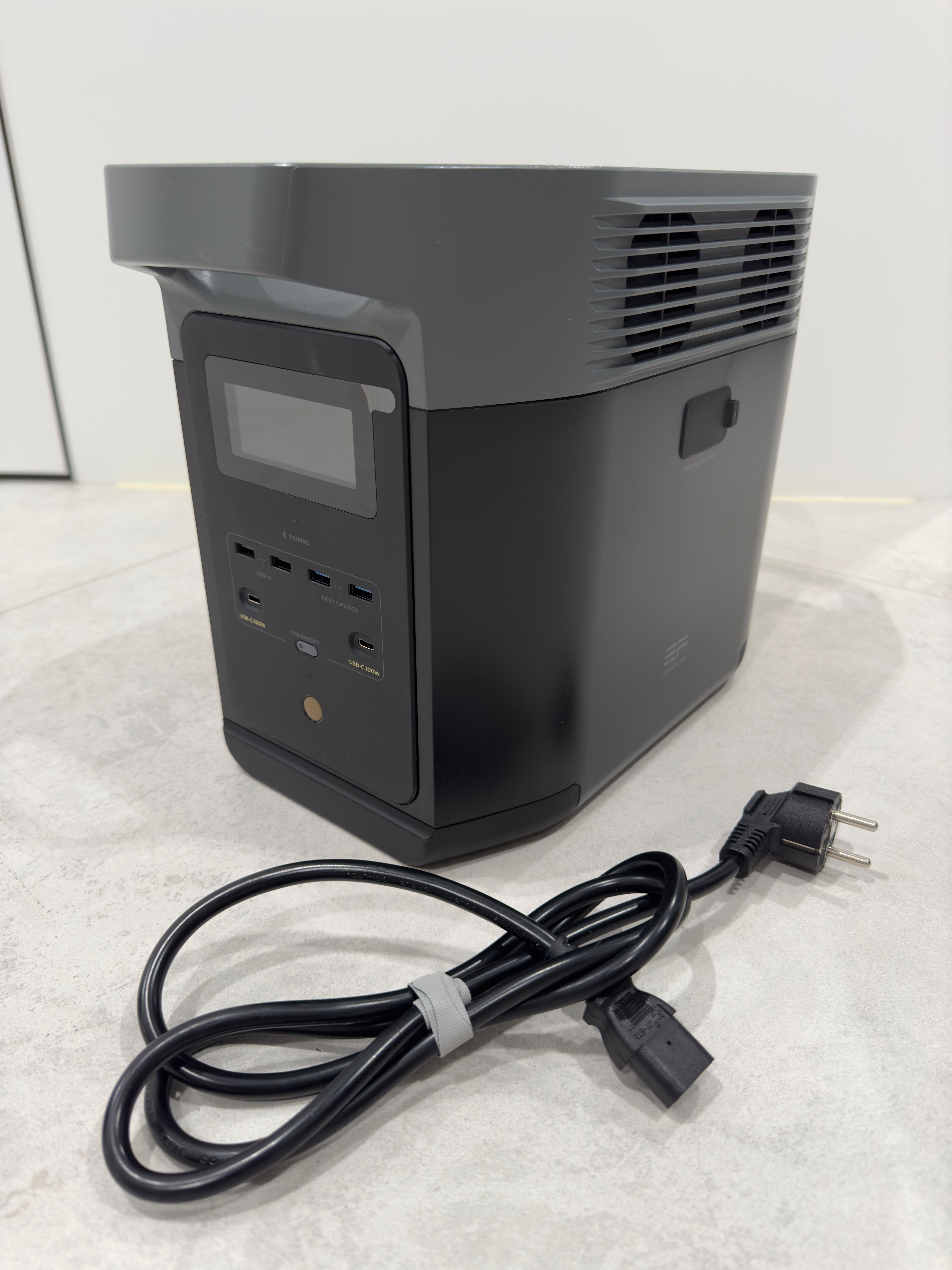 Зарядна станція EcoFlow DELTA 2 (1024 Вт·год)