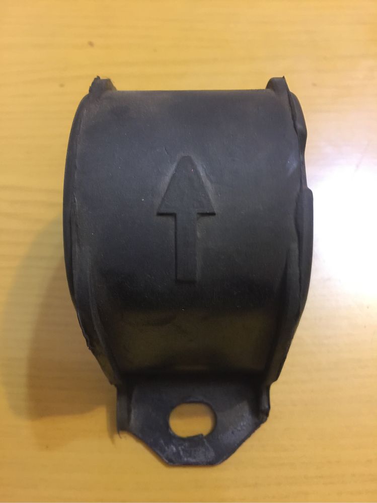 Опора двигуна задня Daewoo Lanos Nexia Sens OE 96227422 GM KOREA