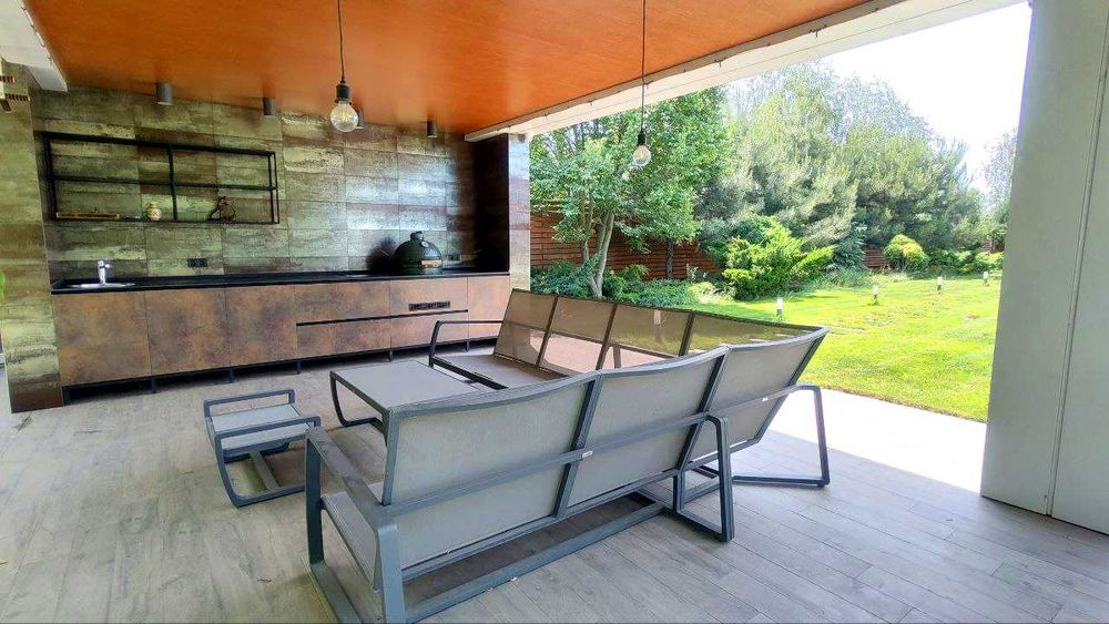 Продажа стильного уютного дома Новоалександровка у реки