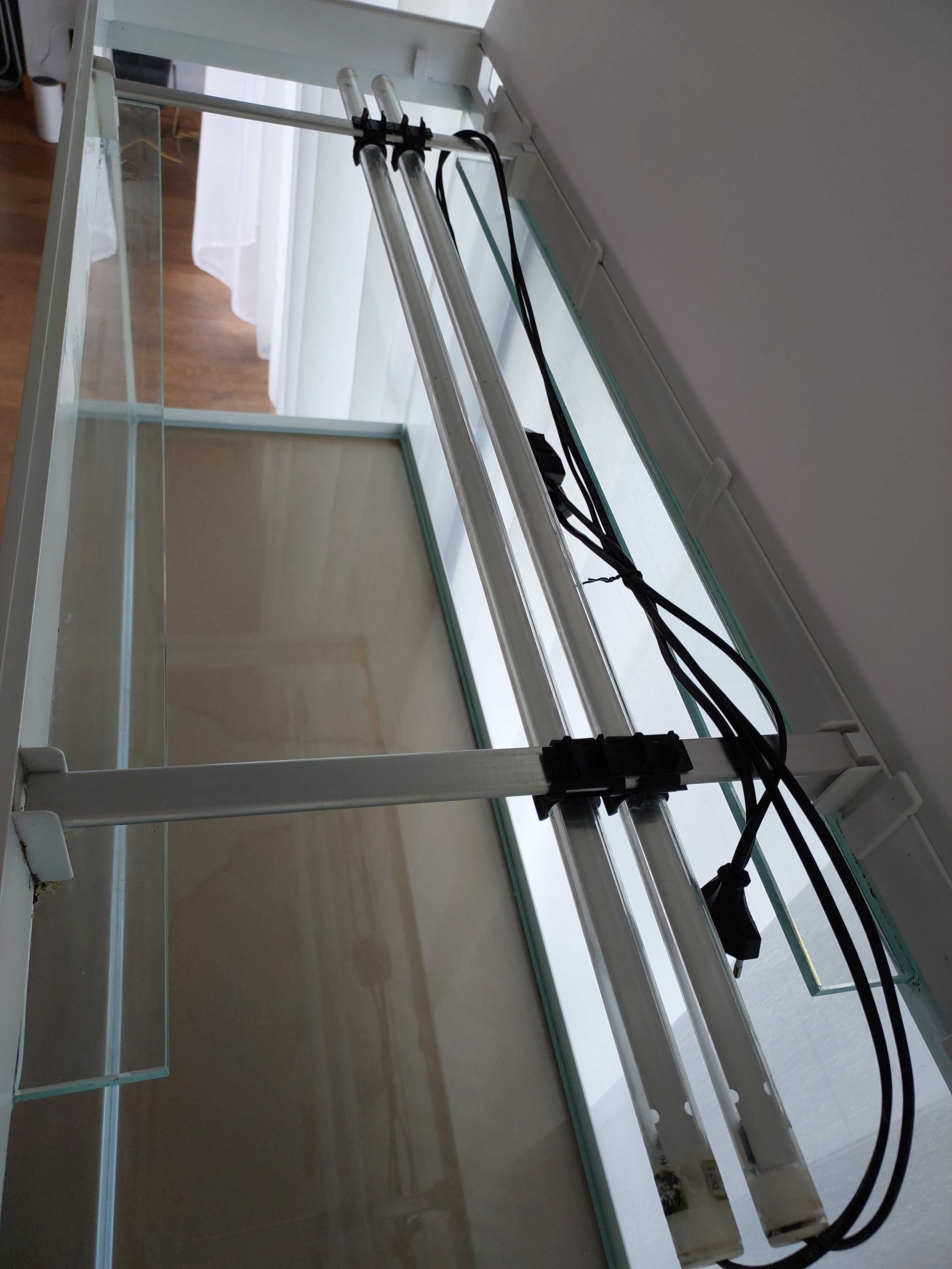Akwarium Aquael Opti Set 240 l biały + szafka + 2 x LED Day & Night