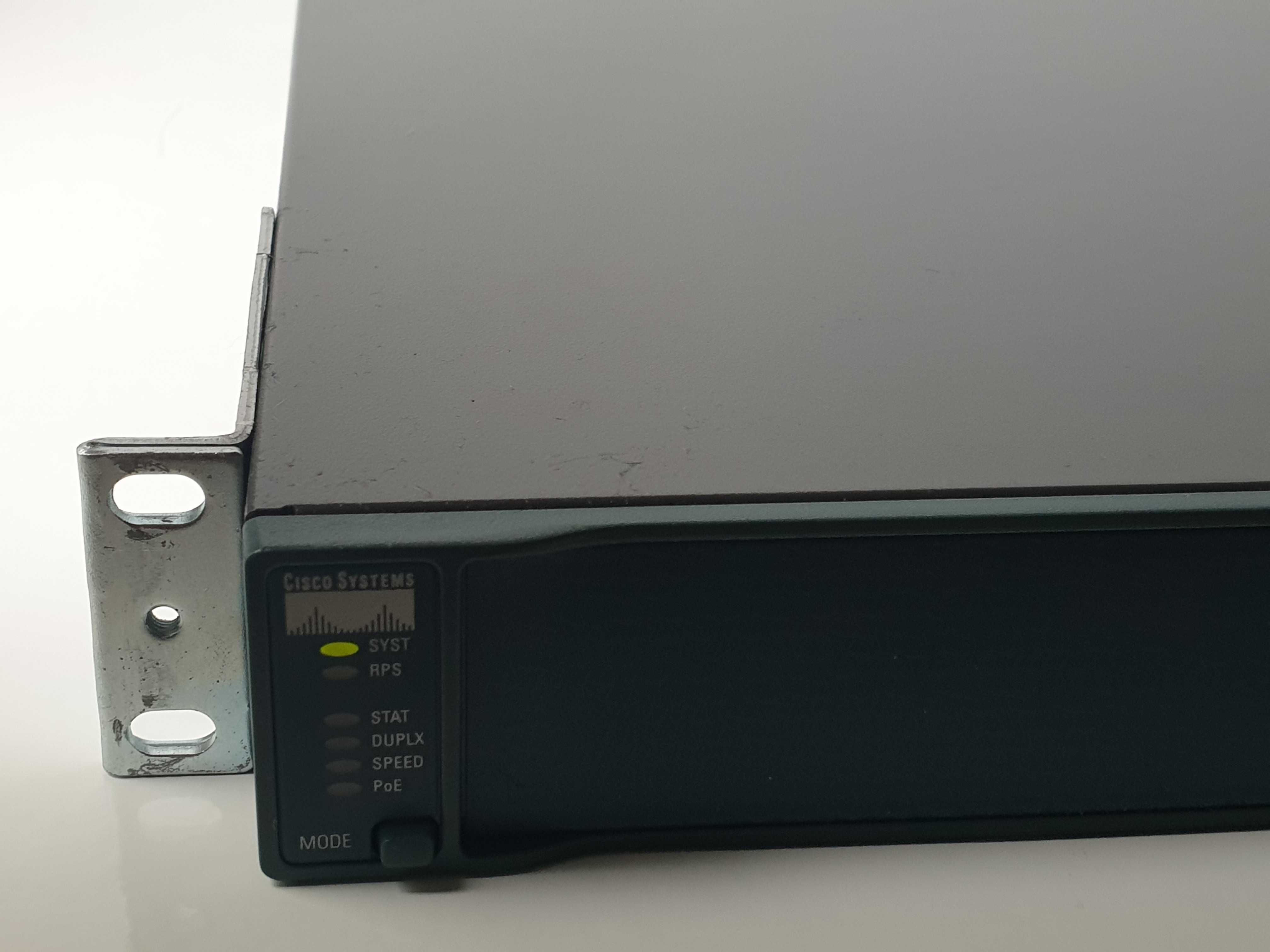 Комутатор Cisco WS-C3560G-24PS-S