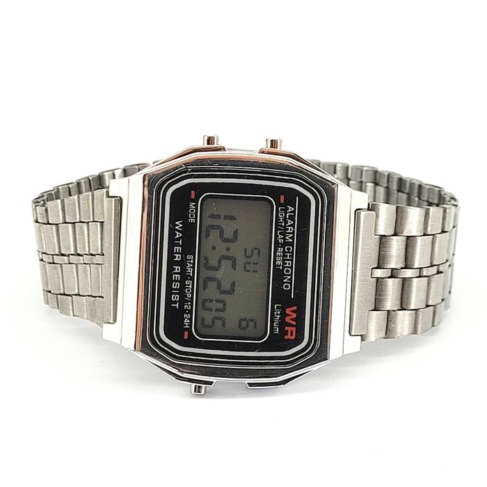 zegarek WR w stylu retro