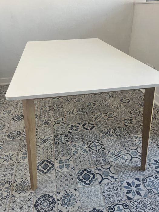 Mesa para 6 pessoas