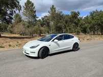 Tesla Model 3 long range Performance
