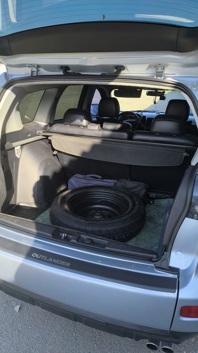 Mitsubishi outlander XL