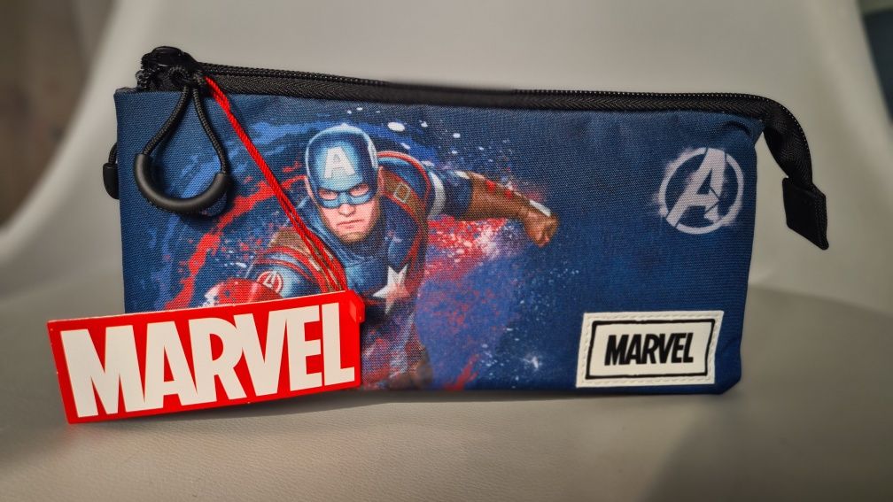 Mochila + Estojo MARVEL Capitão América