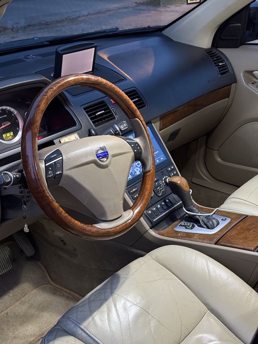 Volvo xc90 v8 4.4 LPG