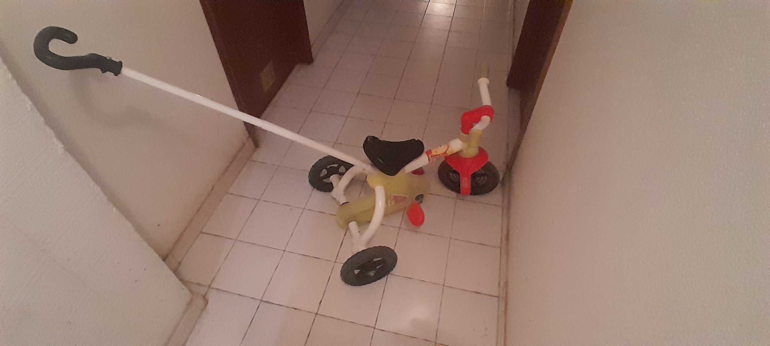 Vendo triciclo de criança