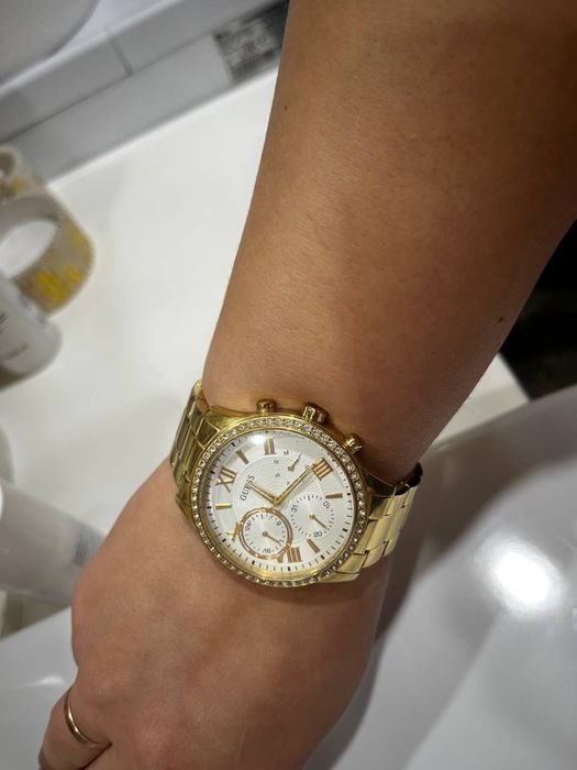 Часы Guess W1069L2