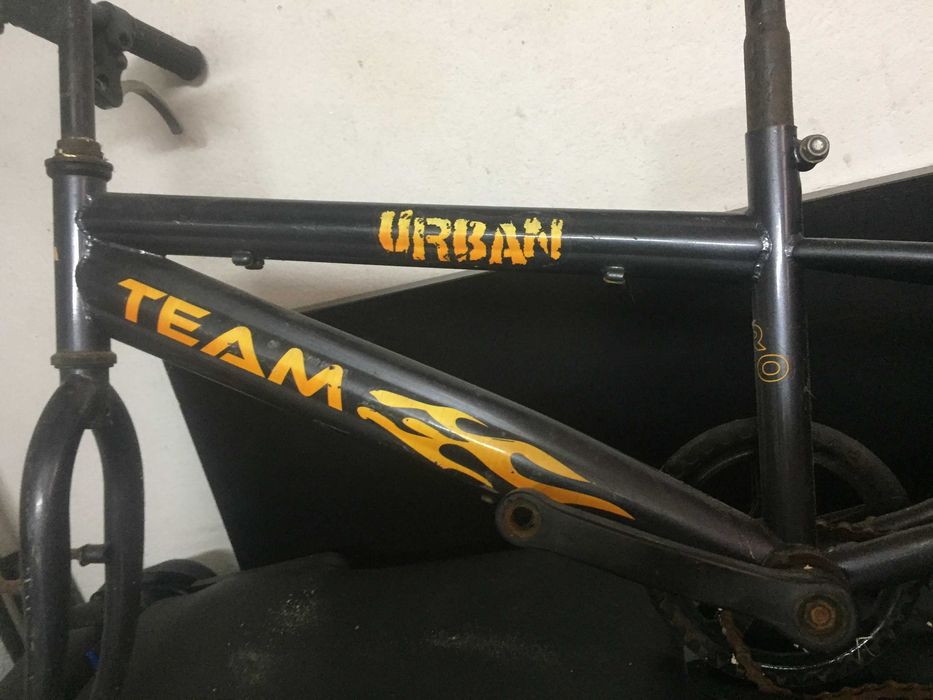 quadro de bicicleta - marca "Team" - modelo "Urban" - 20" polegadas