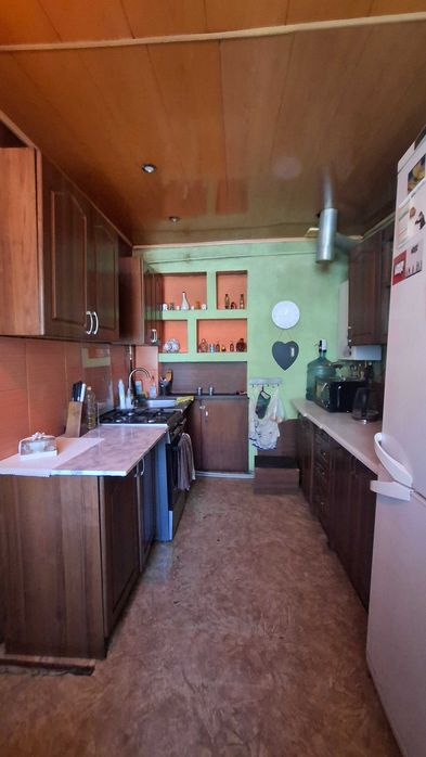 Продам будинок, метро Київська пішки 2 хв., центр,  вул. Матюшенка AN