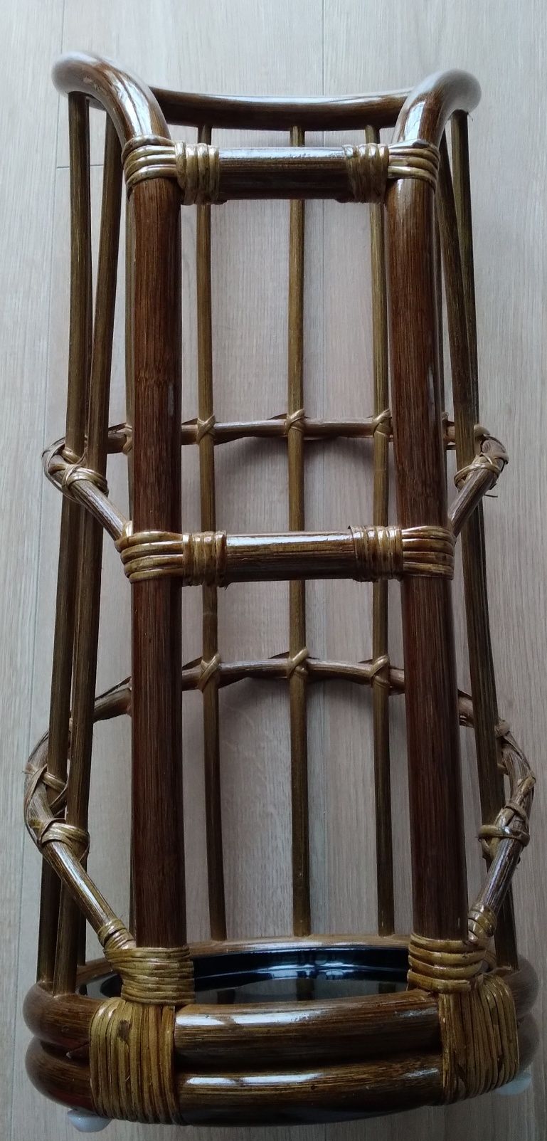 Stojak bambusowy oliwkowy Indonezja