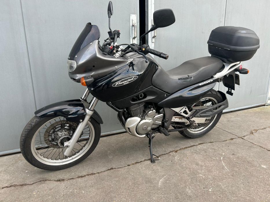 Suzuki XF 650 Freewind Części