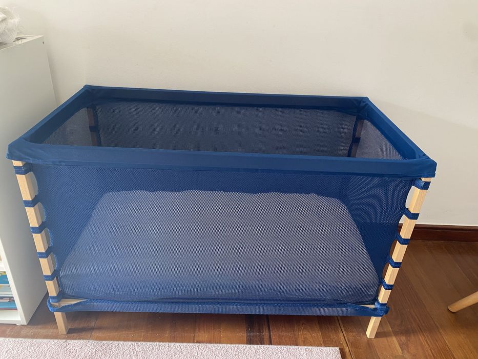 Berço azul + colçhão 60x120