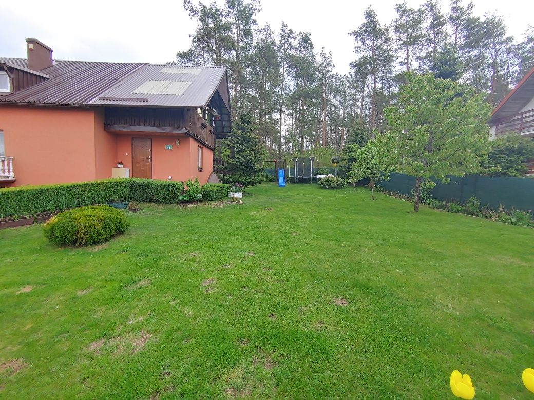 Domek nad jeziorem