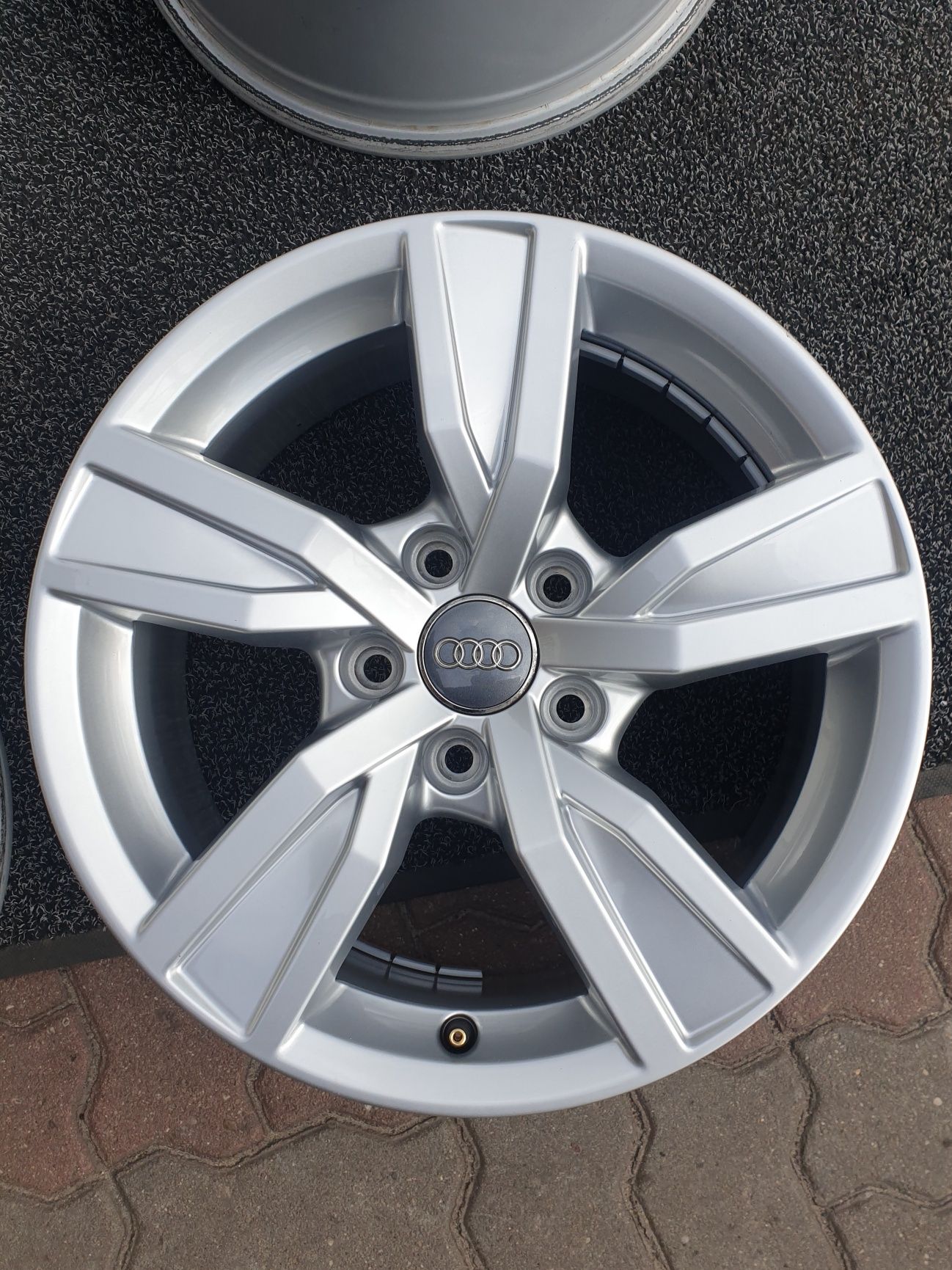 Felgi Aluminiowe Alu 16" Audi A4 B8 B9 A6 C6 5x112 SuperStan Oryginał