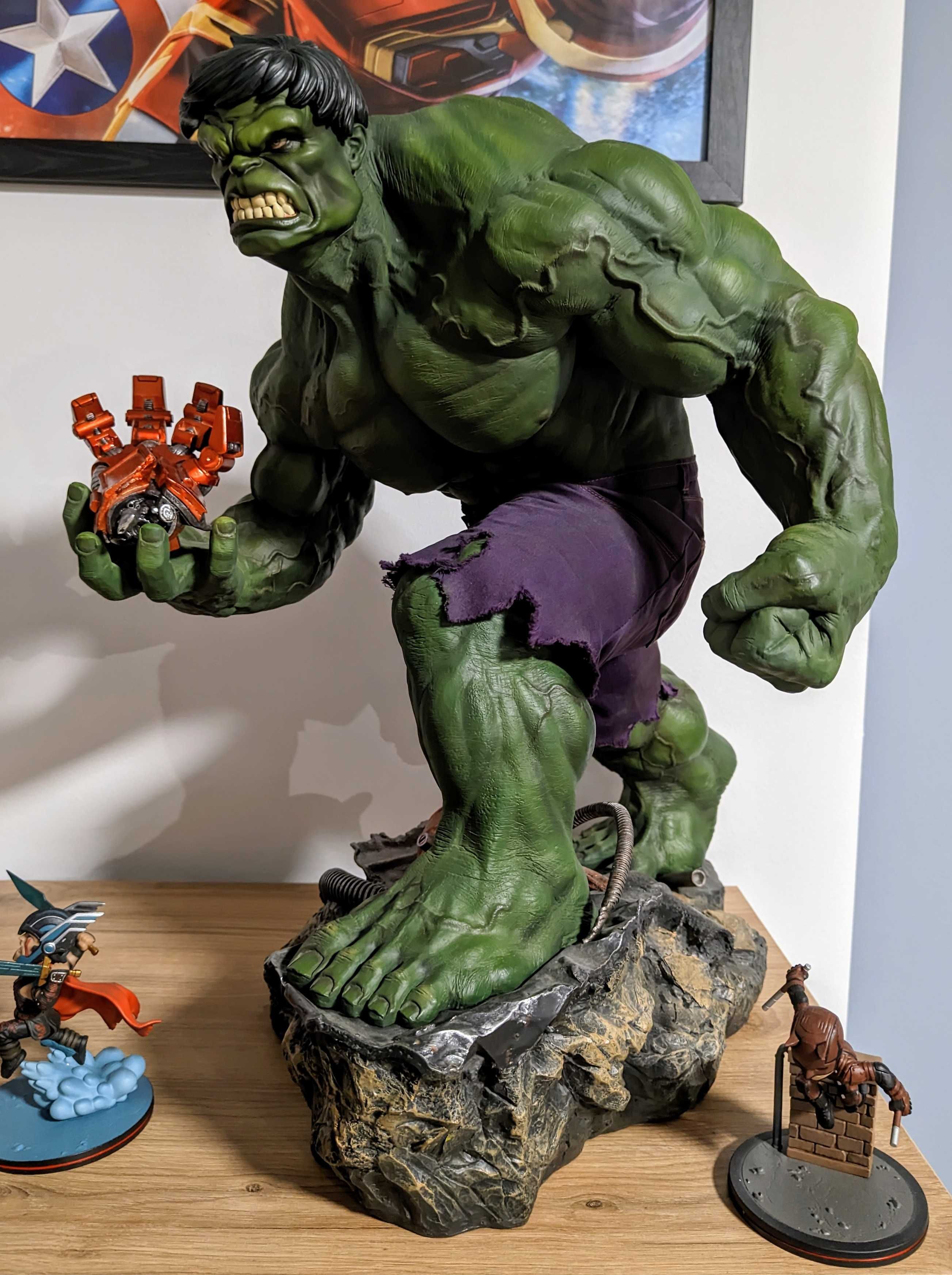 Hulk Premium Format Sideshow