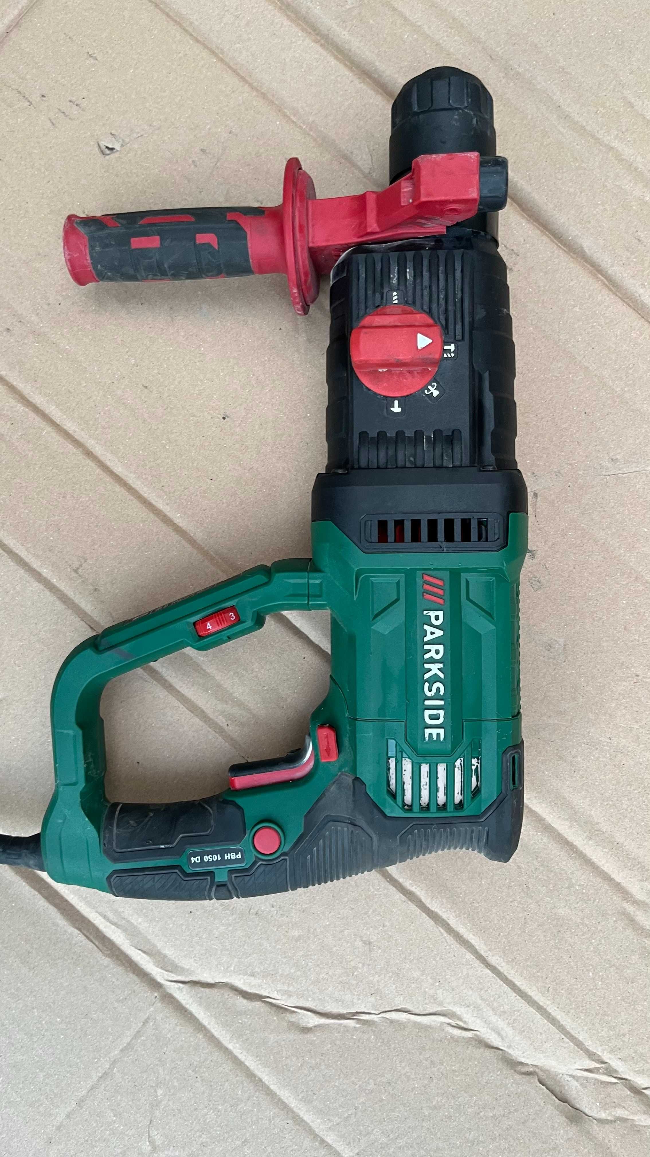 PARKSIDE® Młotowiertarka z udarem, 1050 W, PBH 1050 D4