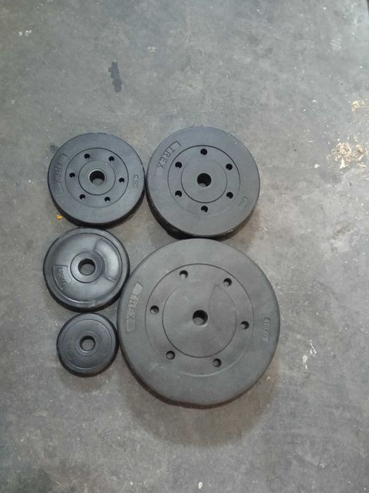 Zestaw treningowy na siłownię.