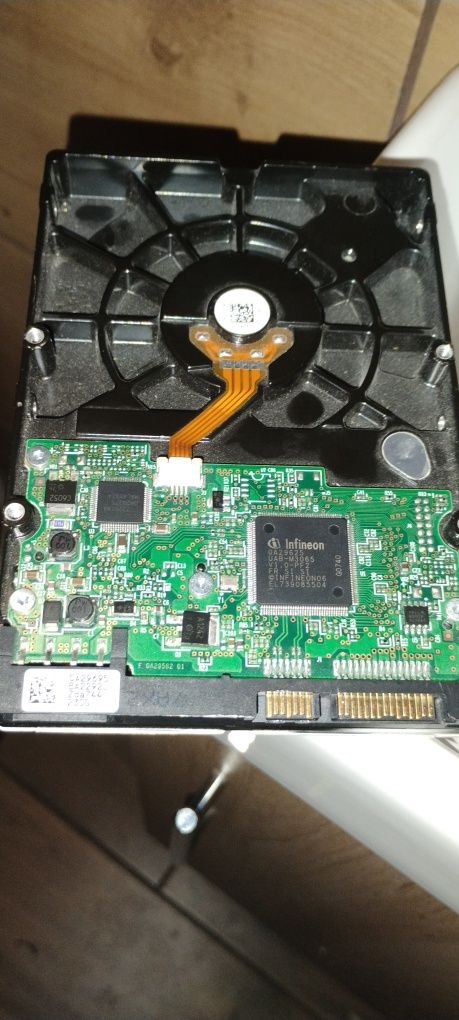 Dysk pamięci 100 Gigabyte