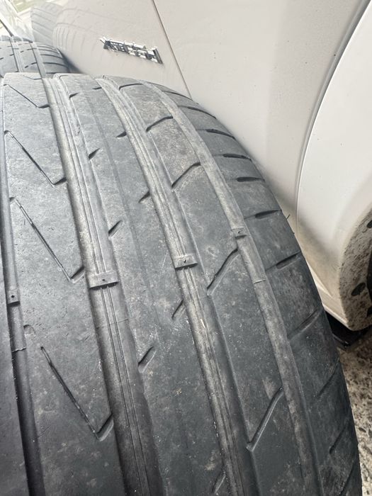 Hankook Ventus s1 evo2 275 40 19 та 245 45 19