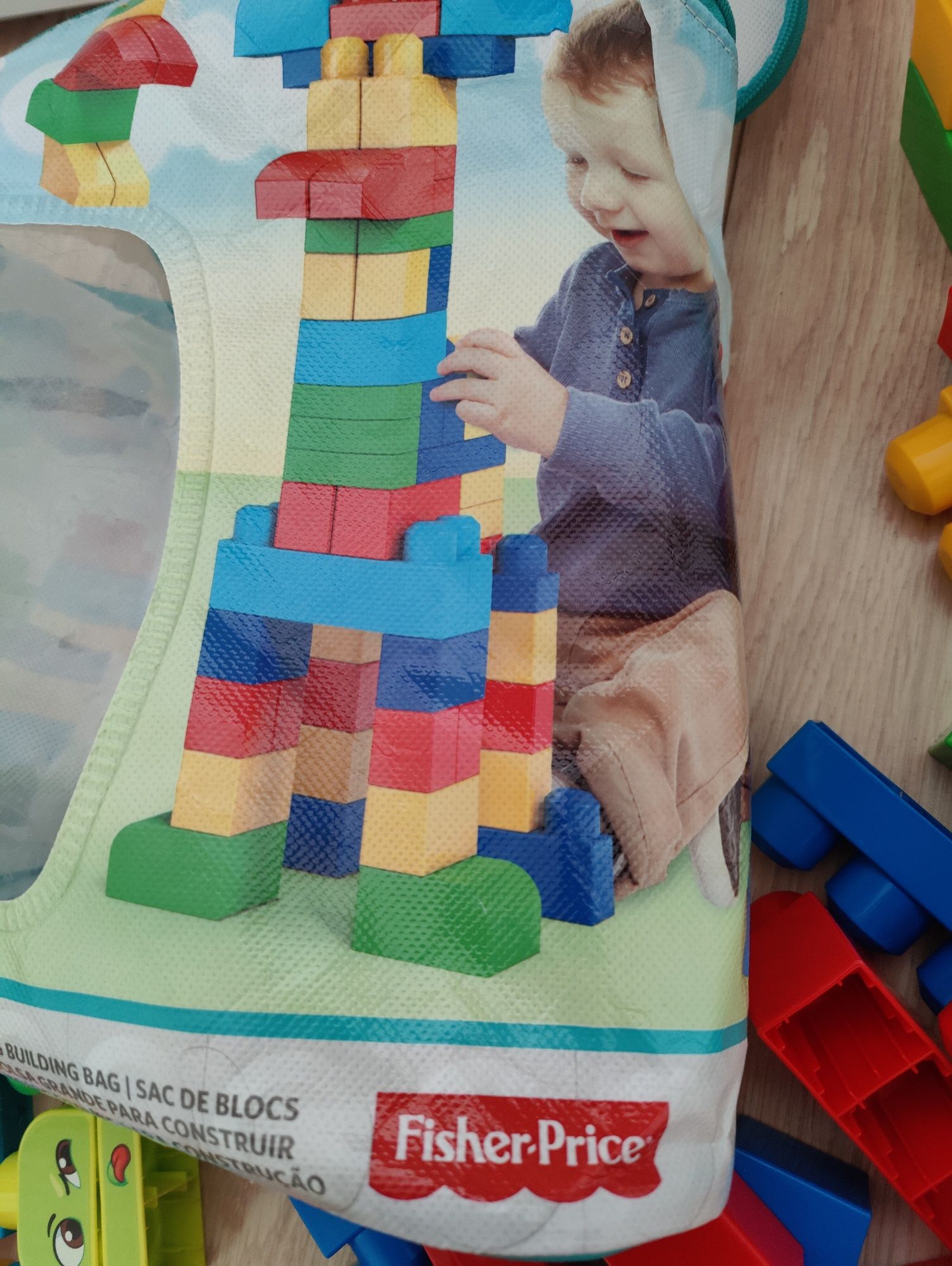 Klocki Mega Bloks Fischer Price ok. 100 sztuk, 3 zestawy