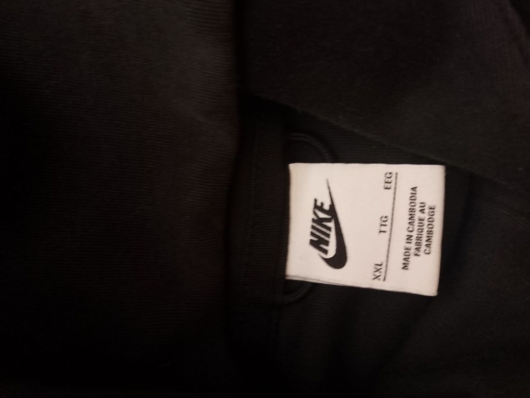 Sprzedam bluzę Nike teehflecce