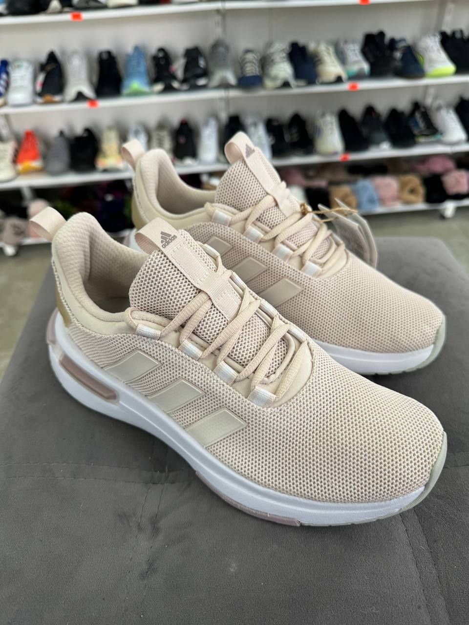 ОРИГІНАЛ 100% Кросівки Adidas Racer Tr23 Shoes Peach ID3081 39