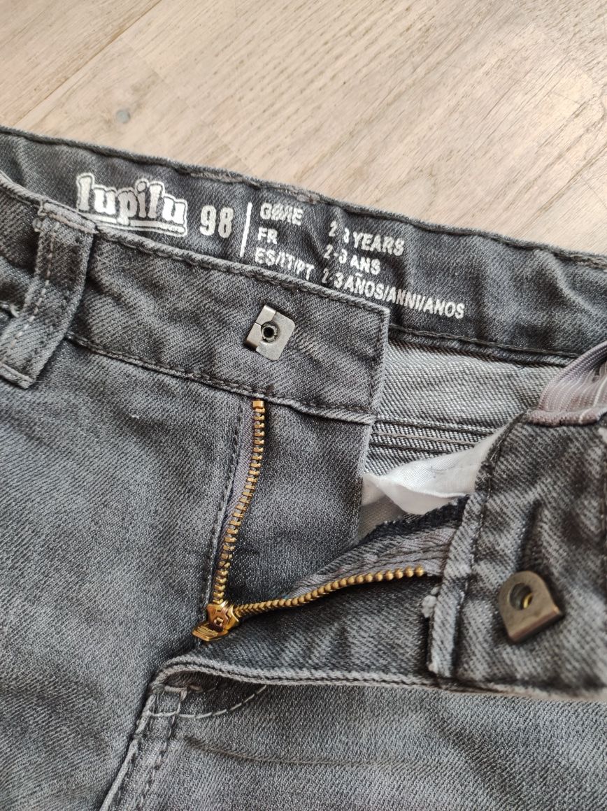 Szare spodnie dżinsowe Lupilu 98