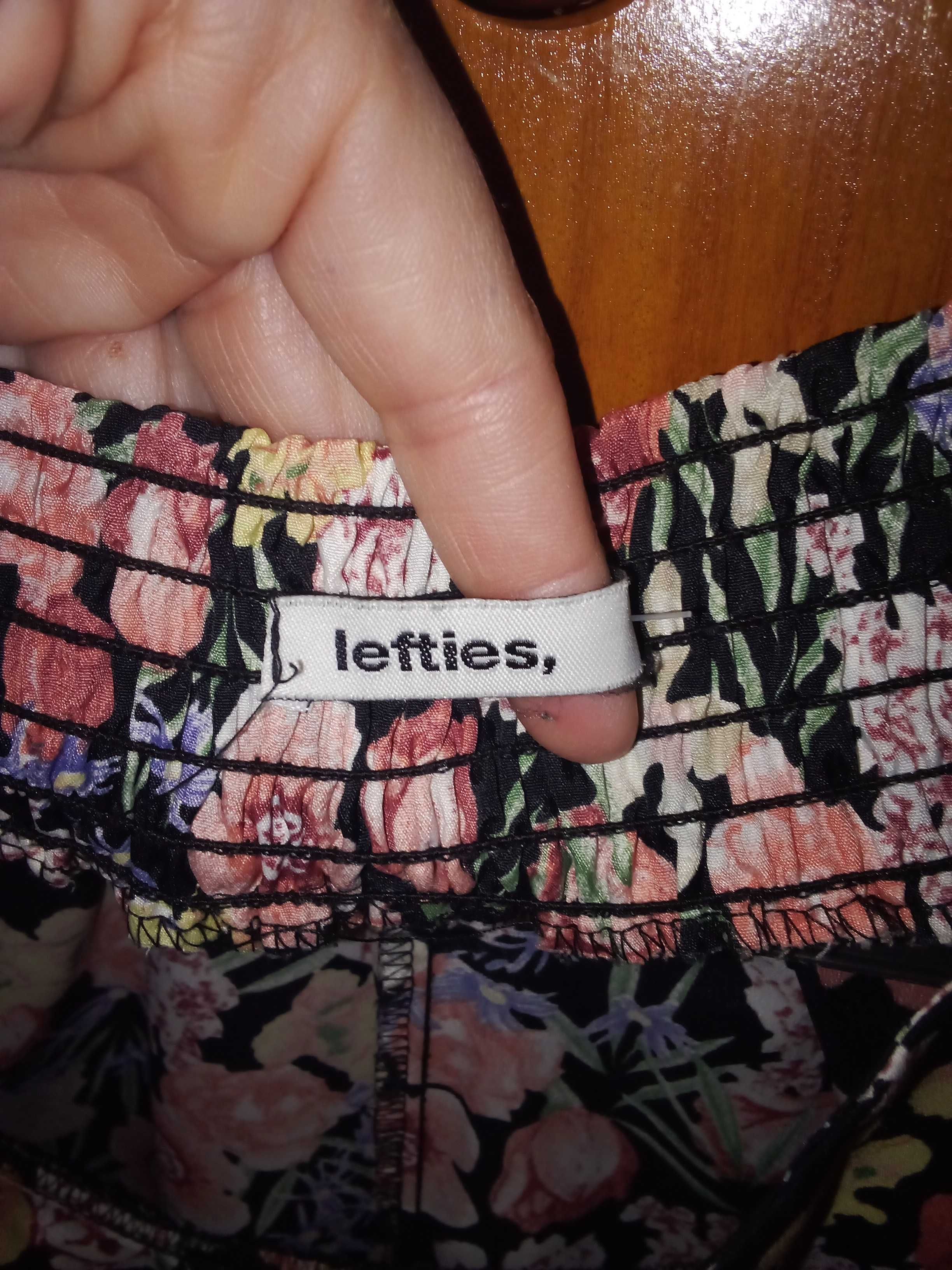 Saia calção lefties