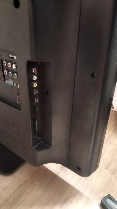 Uszkodzony telewizor 32 cale Full HD Philips 32PFL3605H-12
