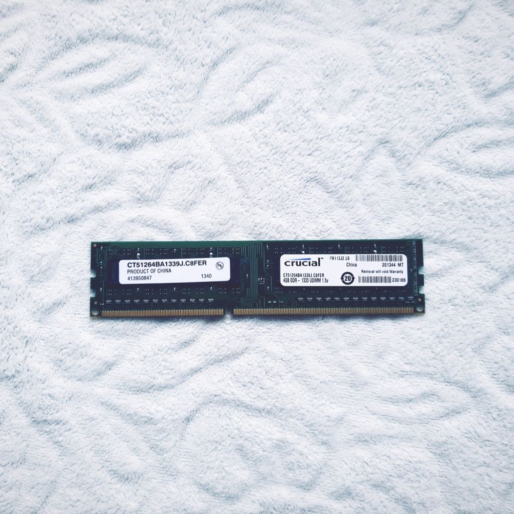 Оперативна пам'ять DDR3 4Gb Samsung / Crusial