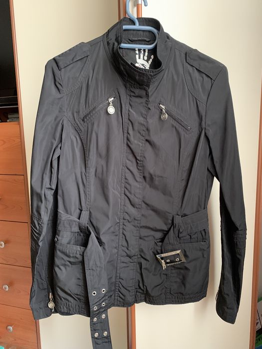 Легка курточка-вітровка р.М