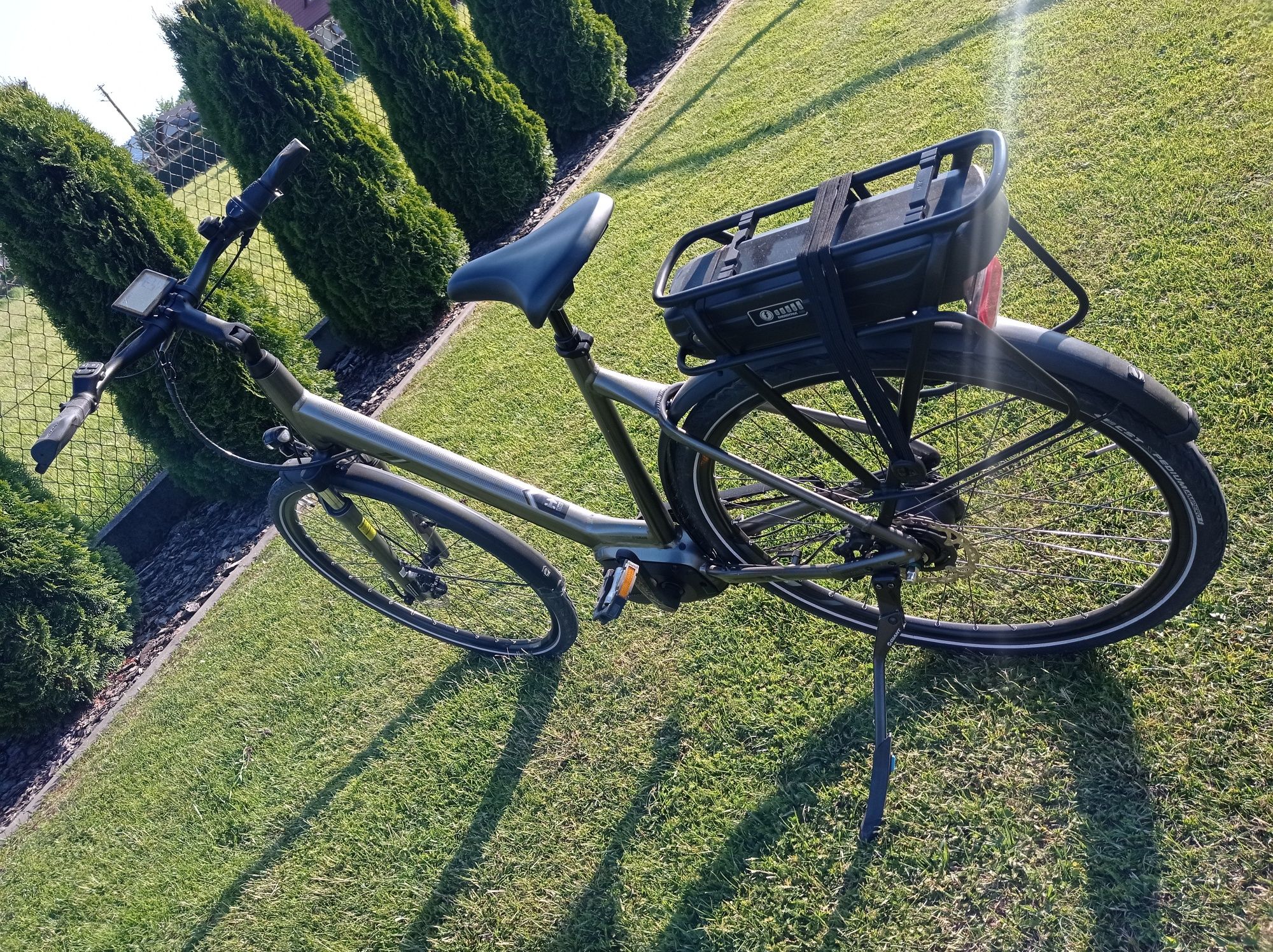 Rower elektryczny Giant Entour E+ RT0 LDS. Yamaha