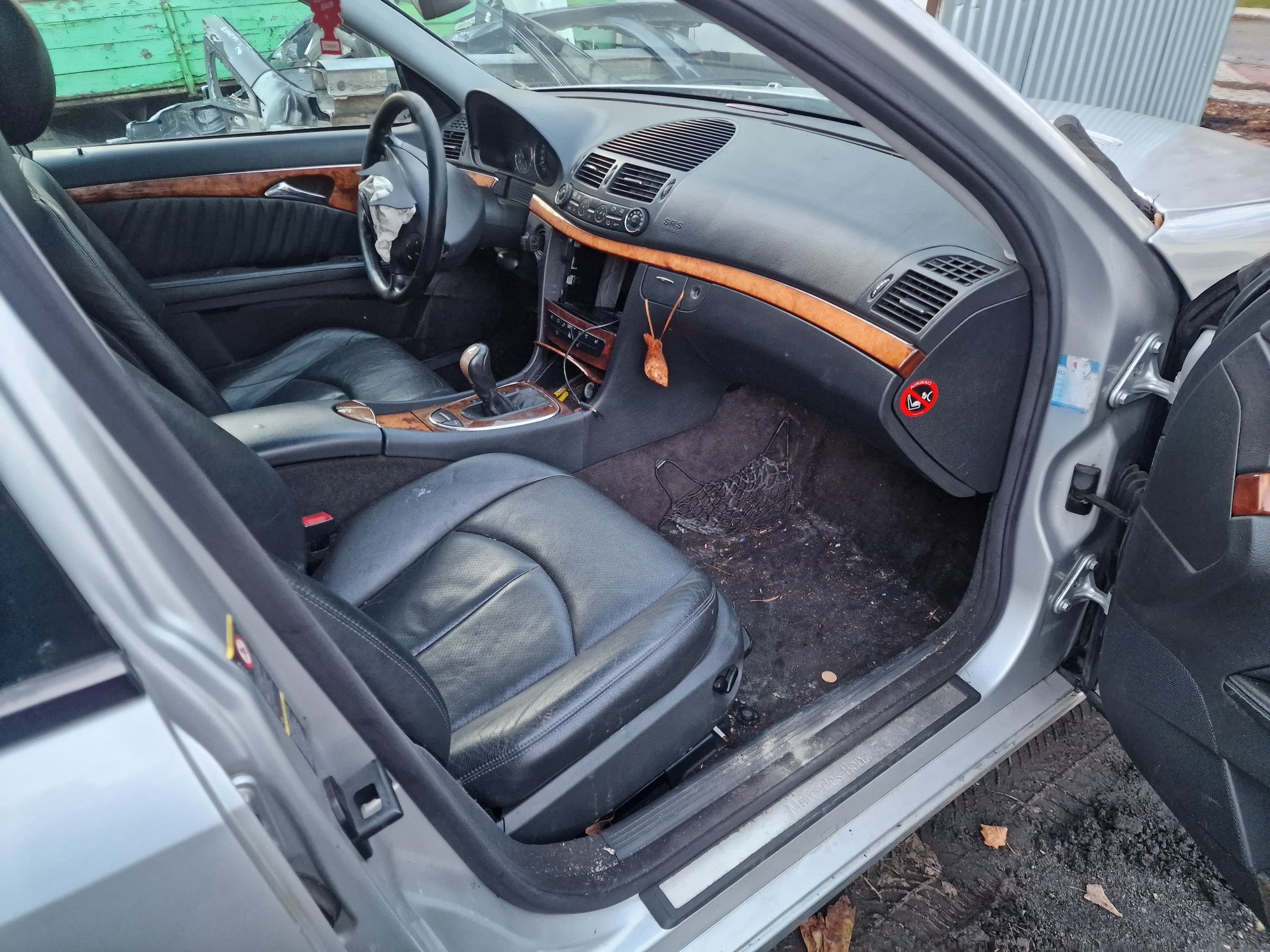 Mercedes W211 3.2 CDI R6 kombi automat  samochód  na czesci lak 744