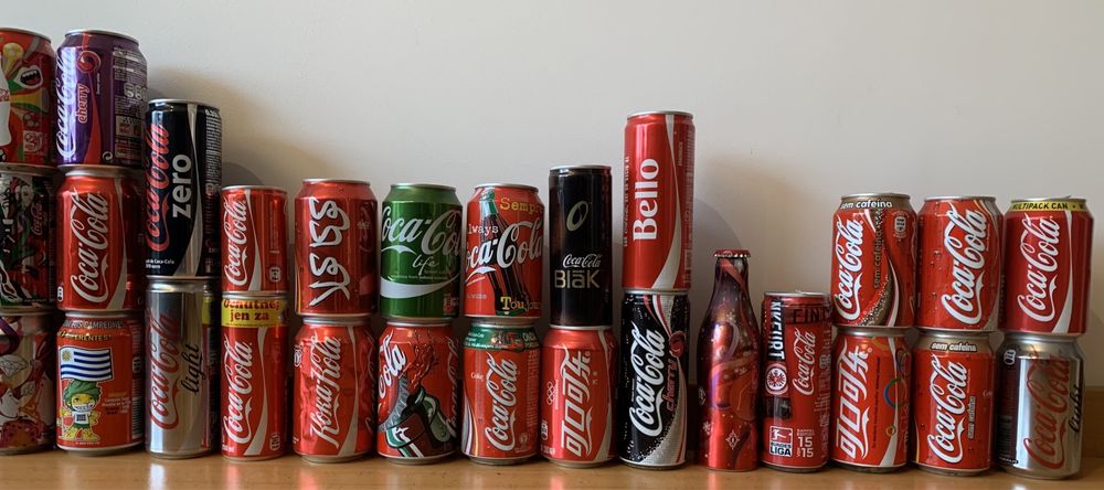 Coleção 94 latas de Coca-Cola