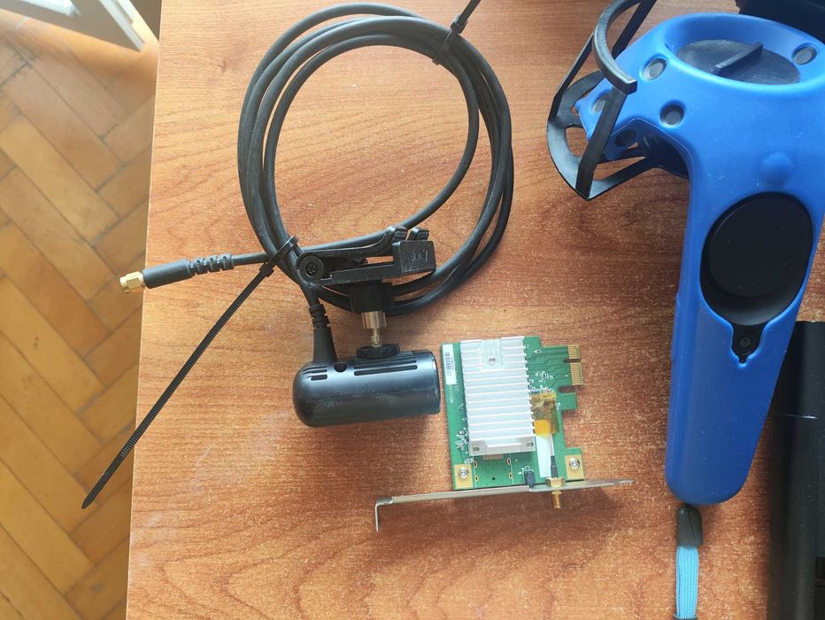 HTC VIVE Pro Starter kit + vive wireless adapter