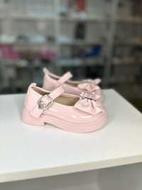 Рожеві лакові туфлі туфельки розовые лаковые детские туфли 25р