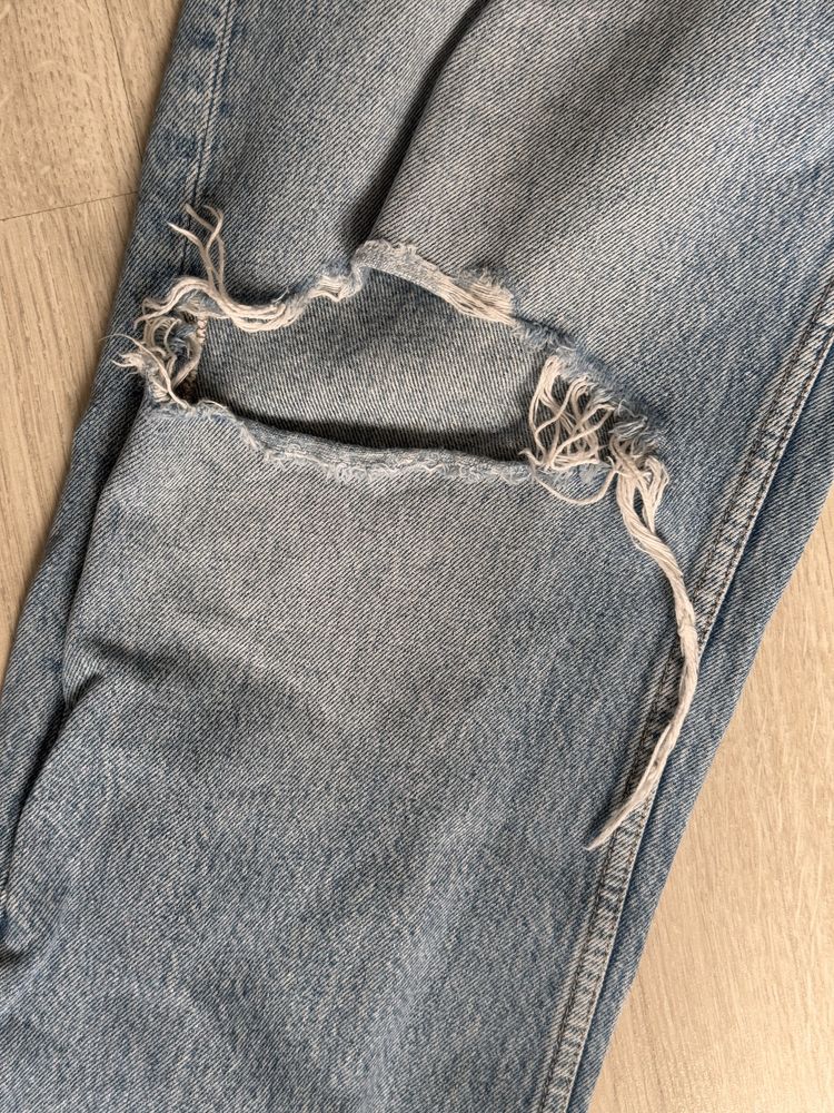 Джинси рвані zara