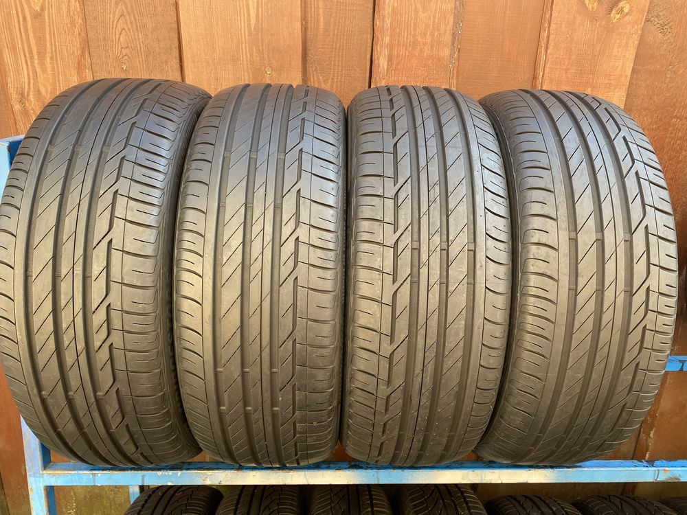 Вживані шини 225/45R19 Bridgestone