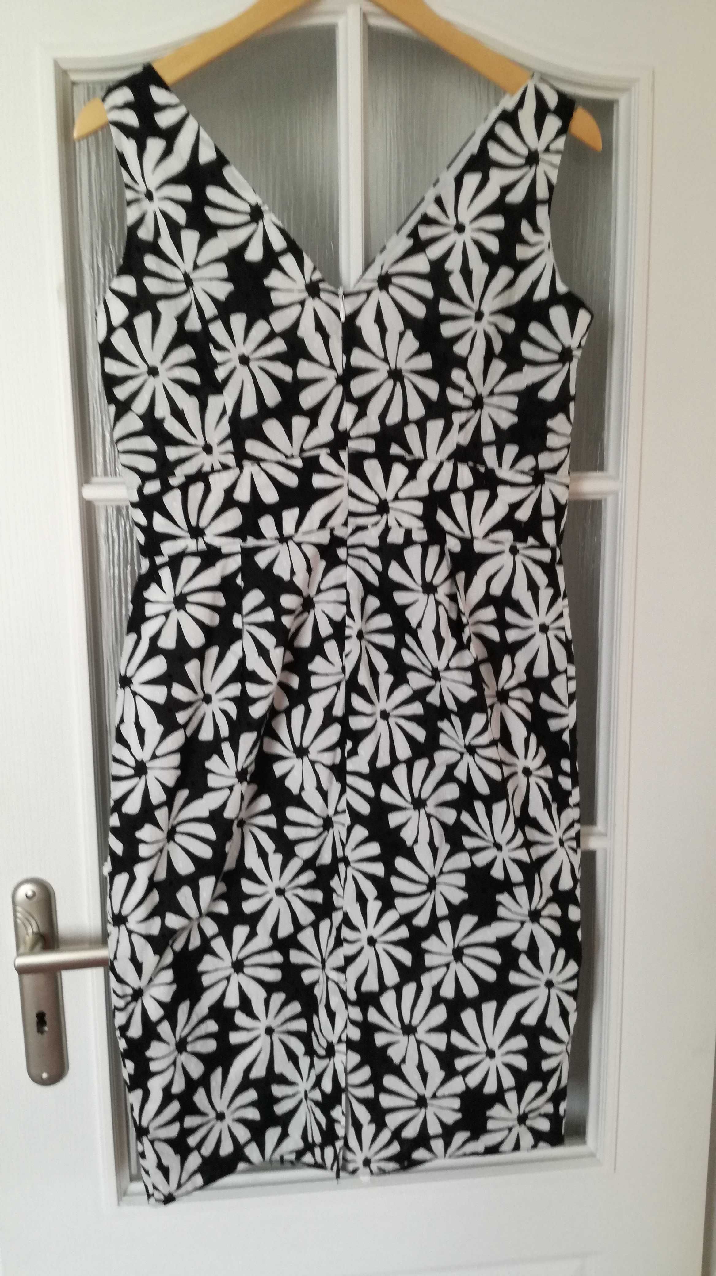 Sukienka  Bolero 38/M  czarna w białe kwiaty